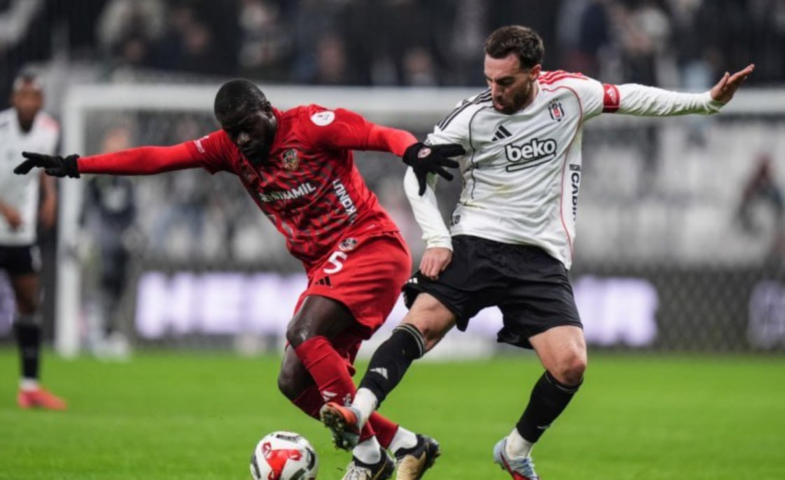 “Beşiktaş” doğma meydanda xal itirdi - VİDEO