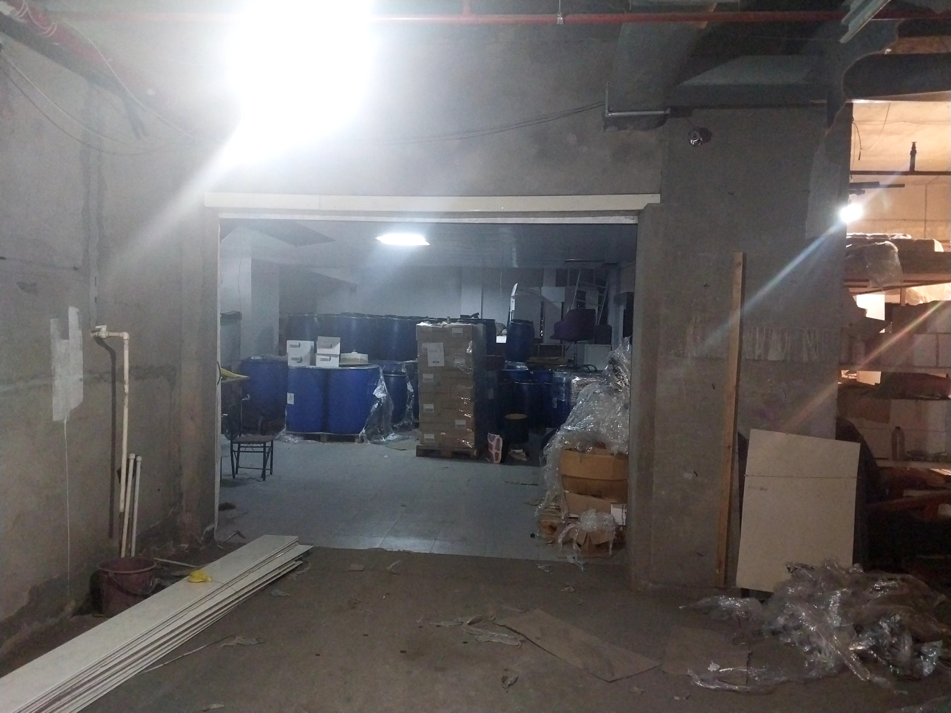 Bakıda kosmetoloji vasitələrin satışı anbarının fəaliyyəti DAYANDIRILDI – FOTO/VİDEO Bakıda kosmetoloji vasitələrin satışı anbarının fəaliyyəti DAYANDIRILDI – FOTO/VİDEO