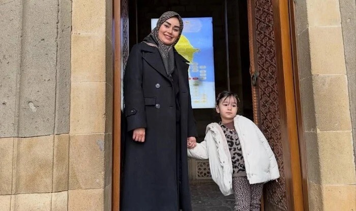 63 yaşlı nazirin 30 yaşlı xanımı Bakıda – FOTO