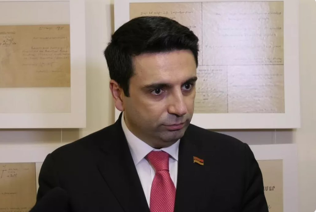 Simonyan: "Yaxın gələcəkdə Ermənistan-Azərbaycan sərhədinin daha bir hissəsi demarkasiya olunacaq" Simonyan: "Yaxın gələcəkdə Ermənistan-Azərbaycan sərhədinin daha bir hissəsi demarkasiya olunacaq"