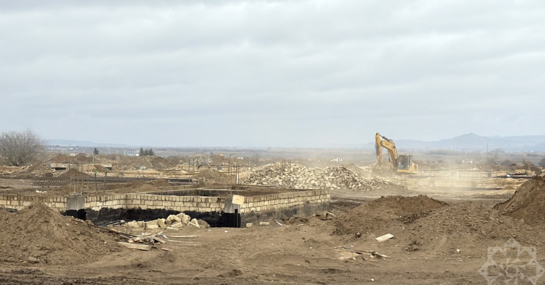 Soltanlıda tikinti işlərinə başlanıldı - 420 ev inşa edilir - FOTO Soltanlıda tikinti işlərinə başlanıldı - 420 ev inşa edilir - FOTO