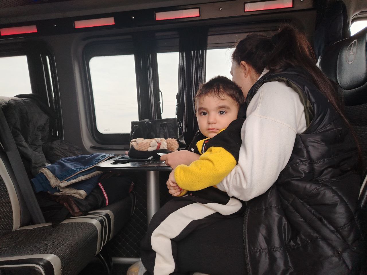 Ağdərənin Vəngli kəndinə növbəti köç karvanı yola salındı – FOTO