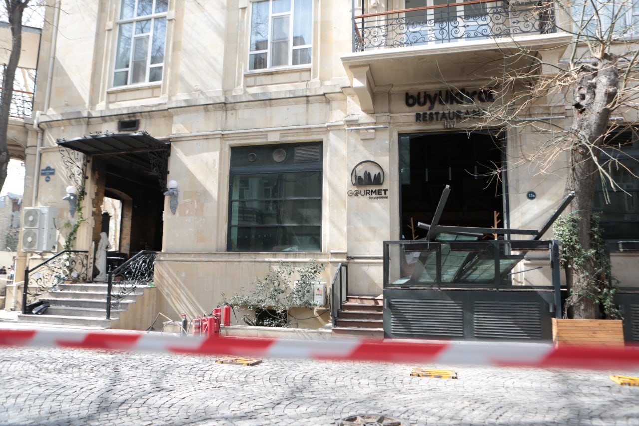 “Location”dakı partlayışa görə məhkum edilən menecer - Azad olundu “Location”dakı partlayışa görə məhkum edilən menecer - Azad olundu