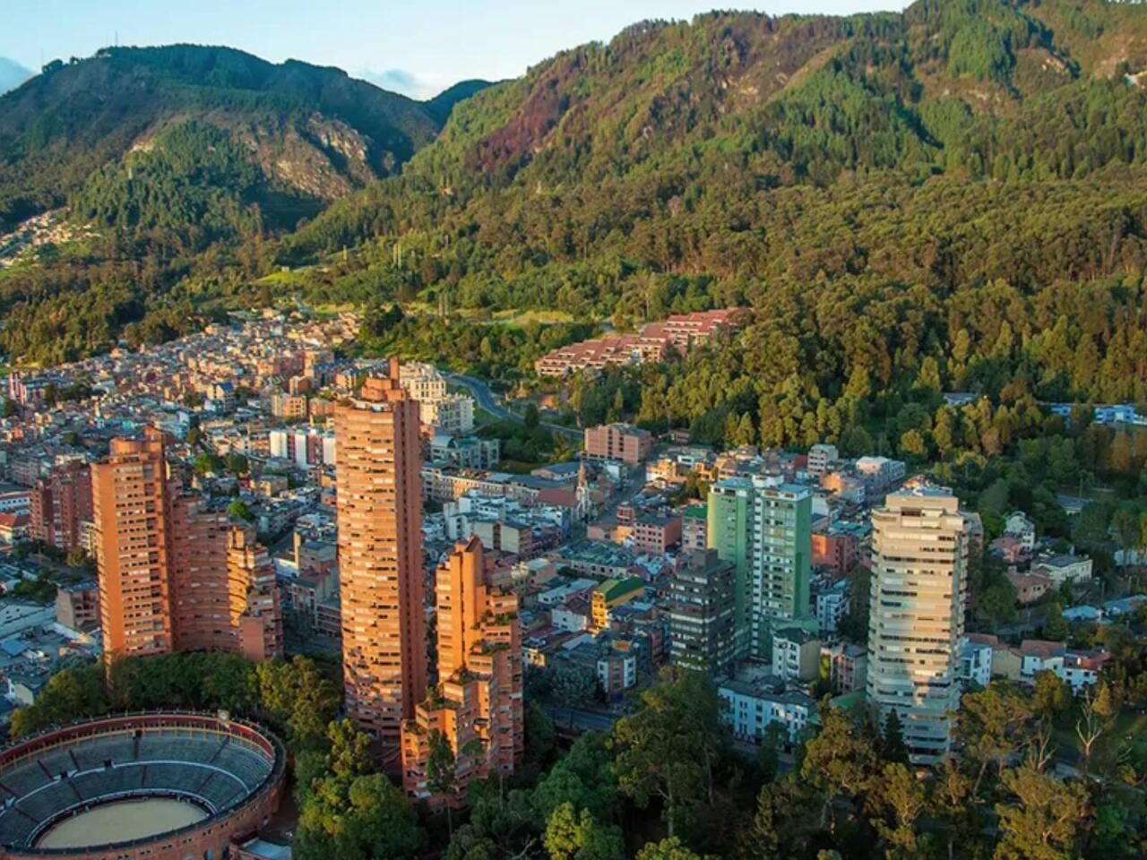 Dünyanın ən az günəş düşən şəhəri: İldə cəmi 26 gün günəş çıxır Dünyanın ən az günəş düşən şəhəri: İldə cəmi 26 gün günəş çıxır