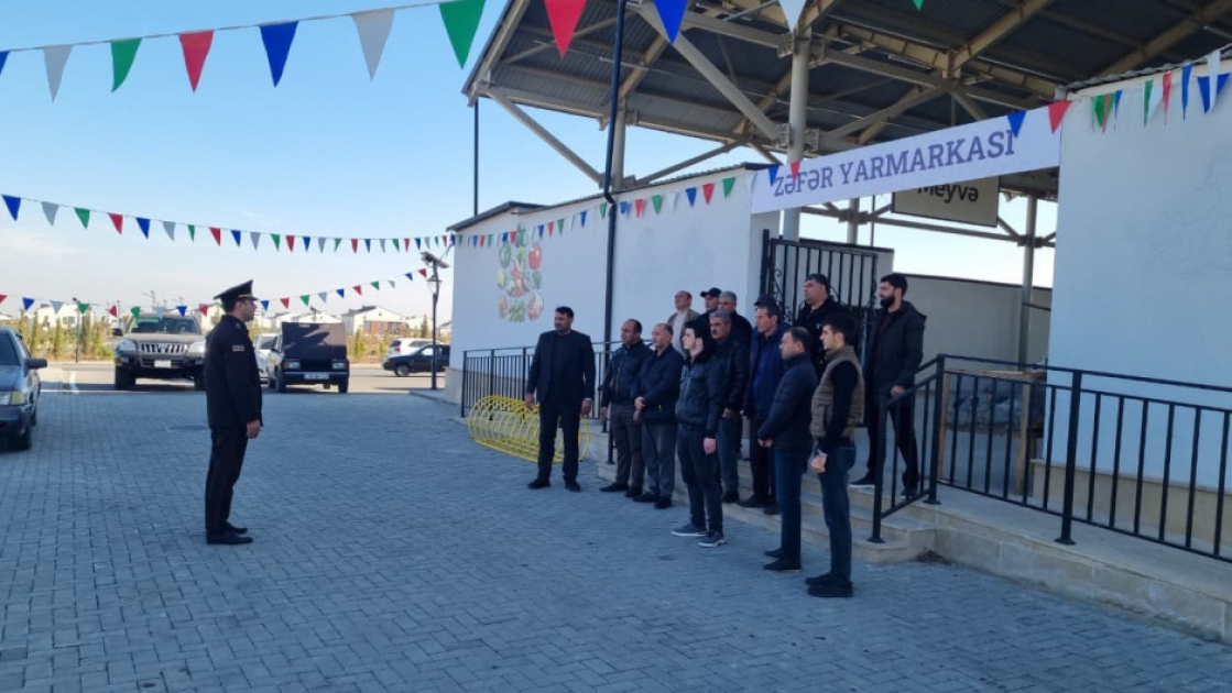 Bu nazirliyin əməkdaşları işğaldan azad olunmuş ərazilərdə sakinlərlə profilaktik söhbətlər apardı - FOTO Bu nazirliyin əməkdaşları işğaldan azad olunmuş ərazilərdə sakinlərlə profilaktik söhbətlər apardı - FOTO