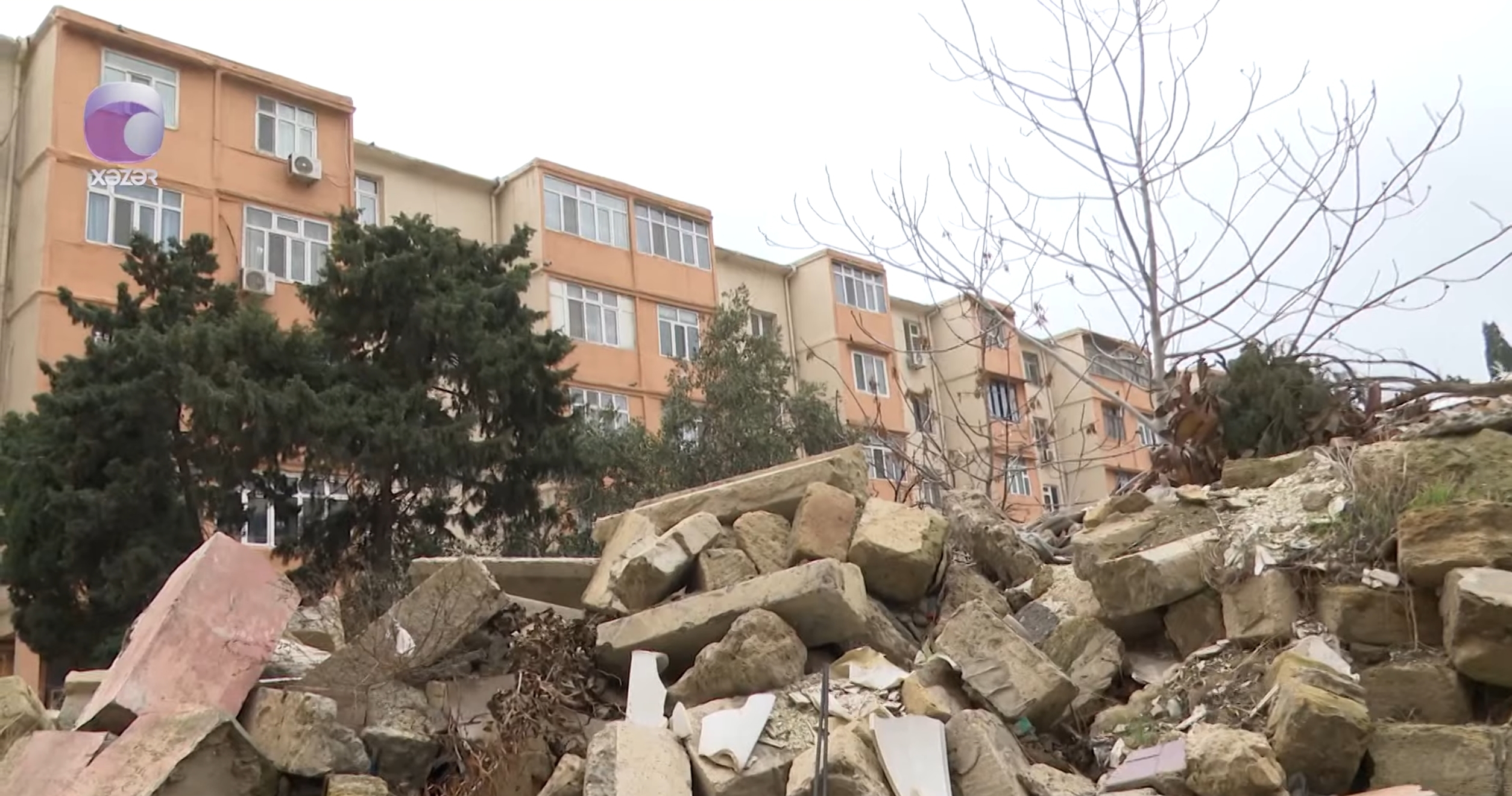 Xətaidə iki ildir abadlıq işləri niyə yarımçıq qalıb? — VİDEO Xətaidə iki ildir abadlıq işləri niyə yarımçıq qalıb? — VİDEO