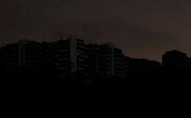 Ermənistanın bir sıra bölgələri qaranlığa qərq oldu Ermənistanın bir sıra bölgələri qaranlığa qərq oldu