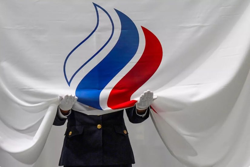 Rusiyalı idmançıların neytral bayraqları da əllərindən ALINDI Rusiyalı idmançıların neytral bayraqları da əllərindən ALINDI