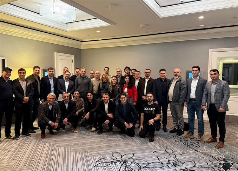 Rəşad Nəbiyev “Silikon Vadisi”ndə işləyən azərbaycanlılarla görüşdü - FOTO Rəşad Nəbiyev “Silikon Vadisi”ndə işləyən azərbaycanlılarla görüşdü - FOTO