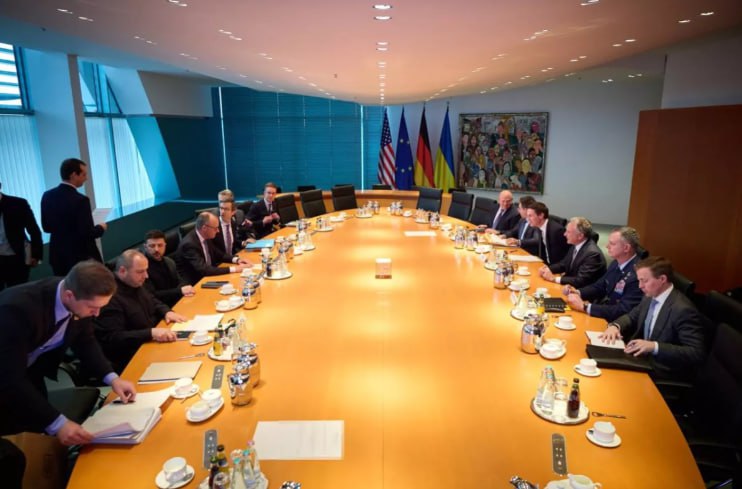 Berlində Zelenski ilə Uitkoff və Merts arasında görüş başladı – FOTO Berlində Zelenski ilə Uitkoff və Merts arasında görüş başladı – FOTO