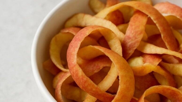 Zibilə atılan bu meyvə qabığı qırmızı ətdən 100 dəfə daha faydalıdır Zibilə atılan bu meyvə qabığı qırmızı ətdən 100 dəfə daha faydalıdır