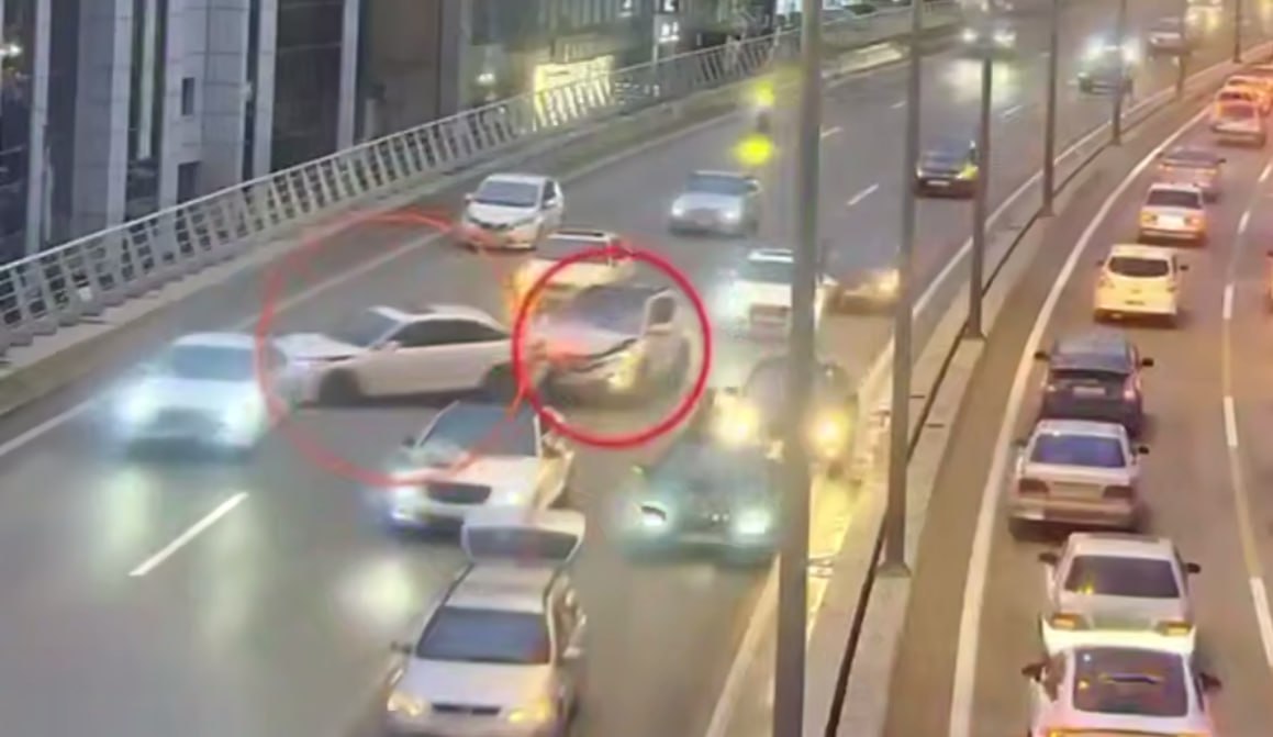 Bakıda toy karvanında baş verən zəncirvari qəzanın ANBAAN VİDEOSU Bakıda toy karvanında baş verən zəncirvari qəzanın ANBAAN VİDEOSU