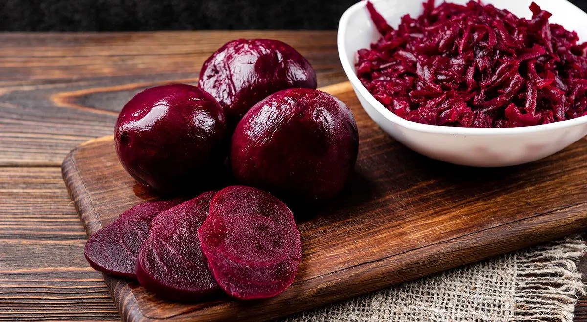 Çuğundurun Alzheimer xəstəliyinə qarşı faydalı olduğu AŞKARLANDI Çuğundurun Alzheimer xəstəliyinə qarşı faydalı olduğu AŞKARLANDI