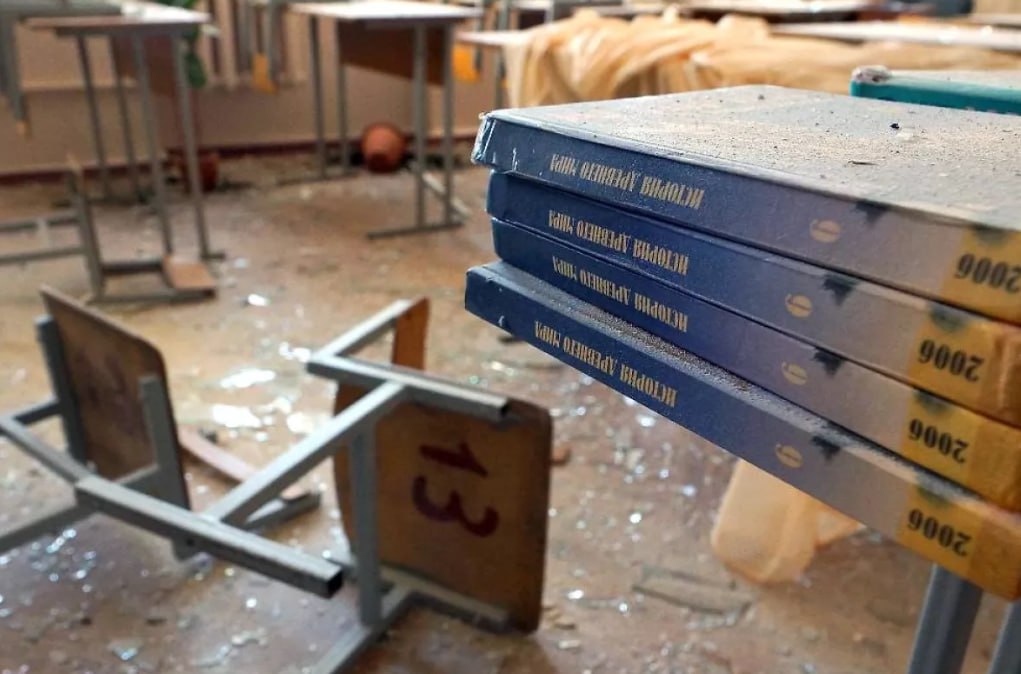 Şagird məktəbdə həmyaşıdlarını bıçaqladı – Ölən və xəsarət alan var – FOTO/VİDEO Şagird məktəbdə həmyaşıdlarını bıçaqladı – Ölən və xəsarət alan var – FOTO/VİDEO