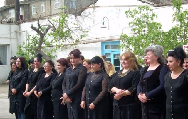 Ağır və xüsusilə ağır cinayət törətməyən bütün qadınlar AZADLIĞA BURAXILACAQ Ağır və xüsusilə ağır cinayət törətməyən bütün qadınlar AZADLIĞA BURAXILACAQ