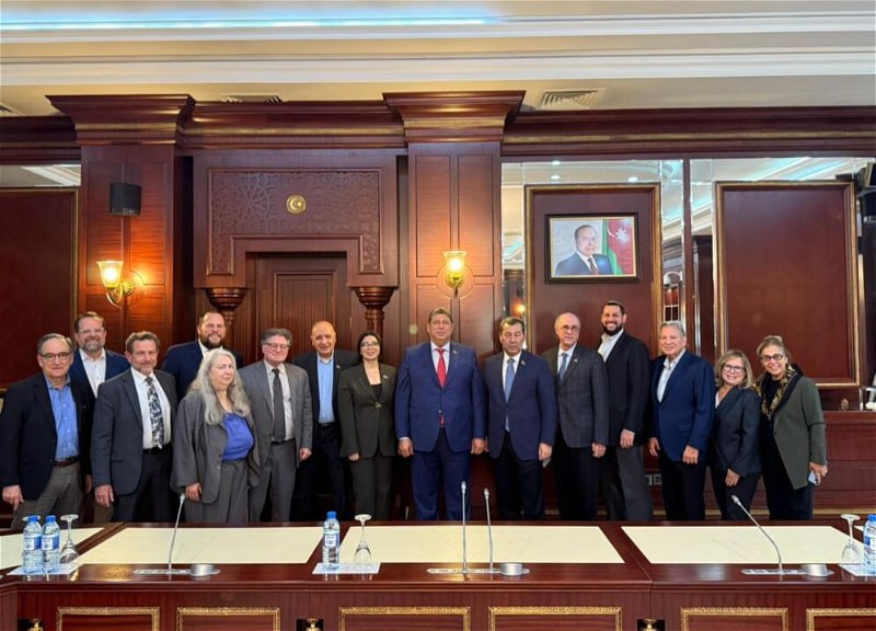 ABŞ-dan Azərbaycana gələn ravvinlər: “Özümüzü evimizdəki kimi hiss edirdik” ABŞ-dan Azərbaycana gələn ravvinlər: “Özümüzü evimizdəki kimi hiss edirdik”