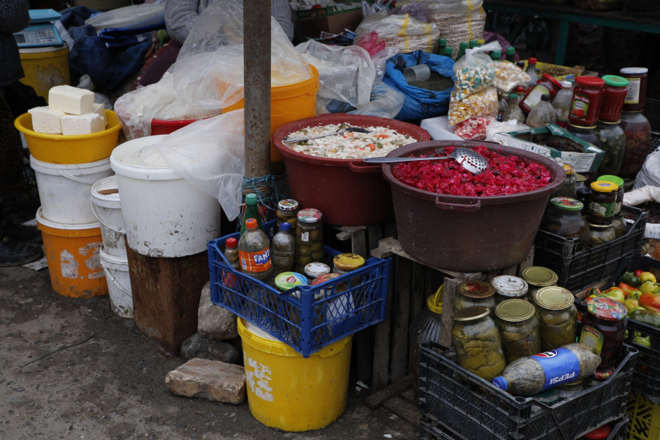 Salyan bazarında nöqsanlar aşkarlandı - FOTO/VİDEO Salyan bazarında nöqsanlar aşkarlandı - FOTO/VİDEO