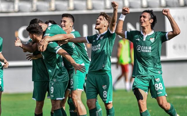 Maaşlar ödənilmədi, futbolçular klubu TƏRK ETDİ Maaşlar ödənilmədi, futbolçular klubu TƏRK ETDİ