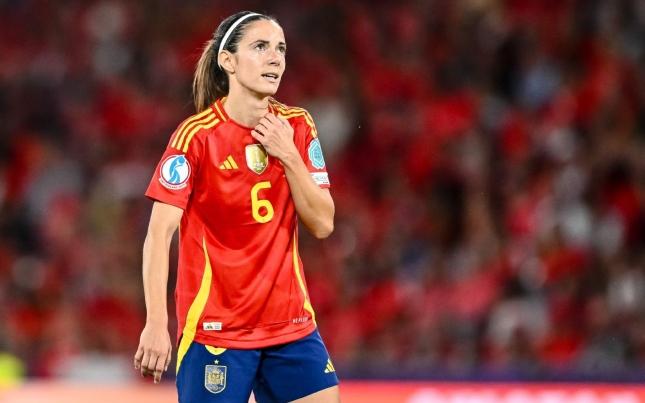 Dünyada ilin ƏN YAXŞI qadın futbolçusu o oldu Dünyada ilin ƏN YAXŞI qadın futbolçusu o oldu