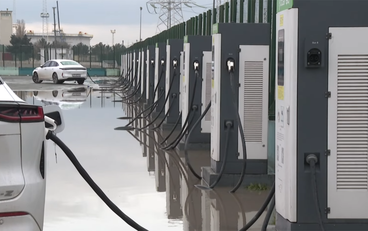 17 cihazdan cəmi 2-si işləyir - Qalanı suyun altındadır &ndash; VİDEO