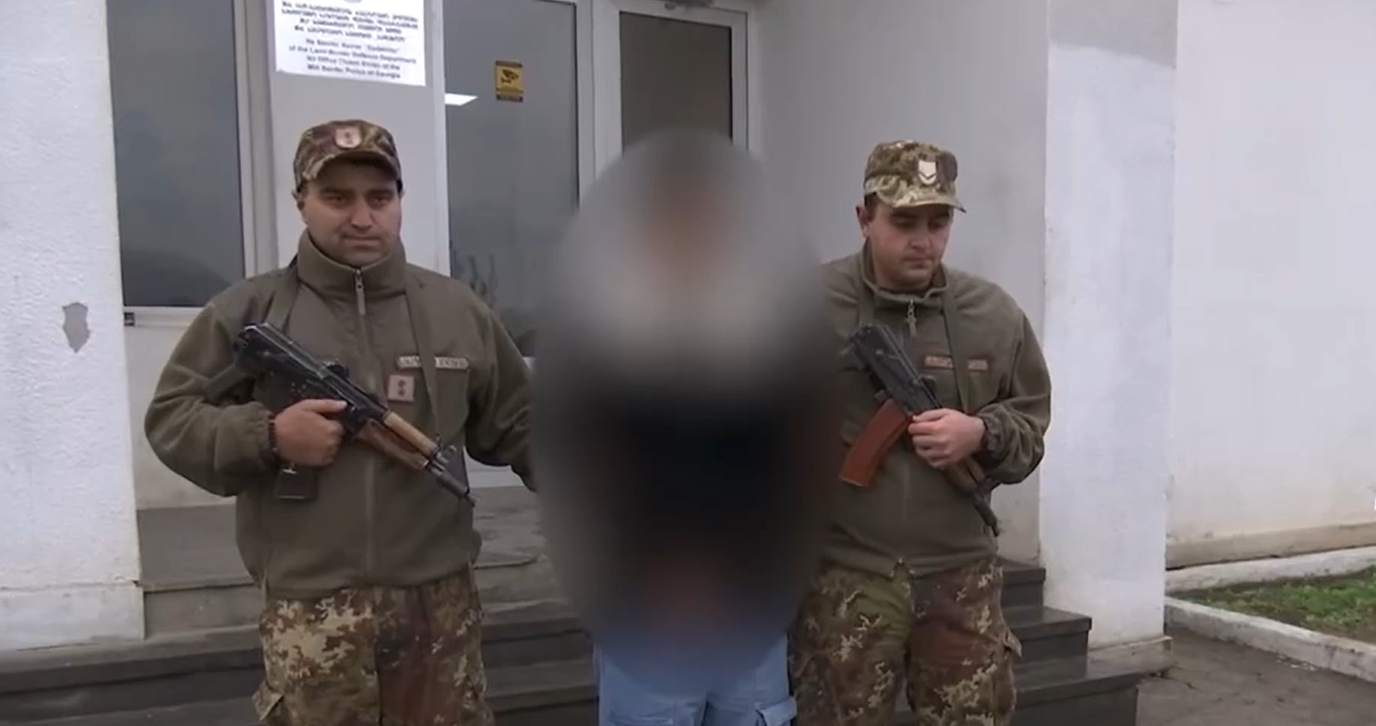 Gürcüstan sərhədçiləri Ermənistandan gələn 4 xarici vətəndaşı saxladı - VİDEO