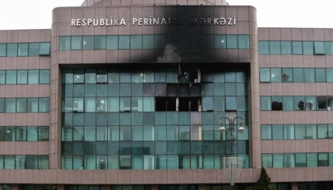 Yeddi körpənin öldüyü Perinatal Mərkəzdə elektrik uzadıcılarından istifadə qadağan edilibmiş?