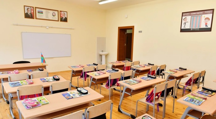 Gəncə məktəbində ŞOK: Qayçı ilə şagird yoldaşına xəsarət yetirdi