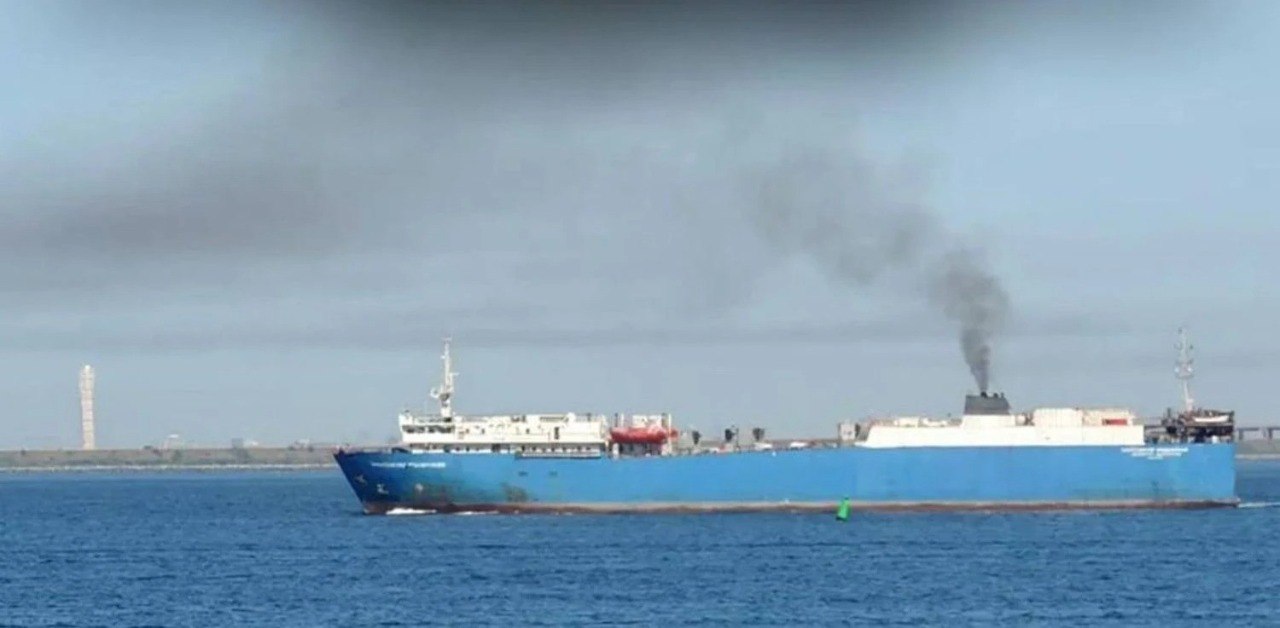 Ukrayna Rusiyanın yük gəmisinə hücum etdi - Ölənlər var &ndash; VİDEO