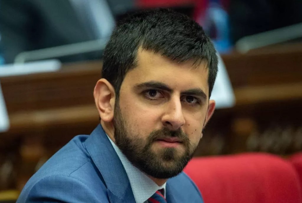 Paşinyanın silahdaşı: Ermənistanın cənubunda yeni dəmir yolu Rusiyanın balansında olmayacaq Paşinyanın silahdaşı: Ermənistanın cənubunda yeni dəmir yolu Rusiyanın balansında olmayacaq