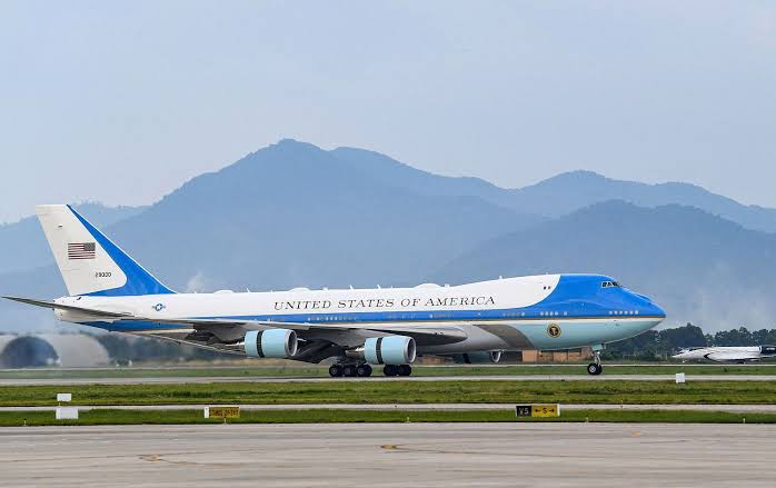 ABŞ-da təyyarə qəzaya uğradı, ölənlər var - VİDEO ABŞ-da təyyarə qəzaya uğradı, ölənlər var - VİDEO