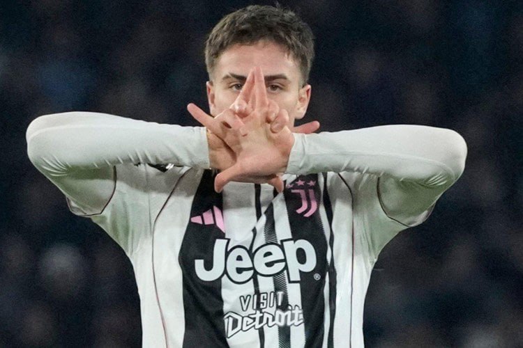 “Mançester Yunayted” türkiyəli ulduz üçün 100 milyon TƏKLİF EDİR “Mançester Yunayted” türkiyəli ulduz üçün 100 milyon TƏKLİF EDİR