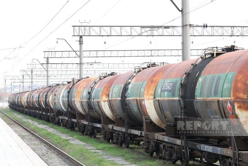 Ermənistana yanacaq daşıyan yük qatarı Böyük Kəsik stansiyasından YOLA SALINDI