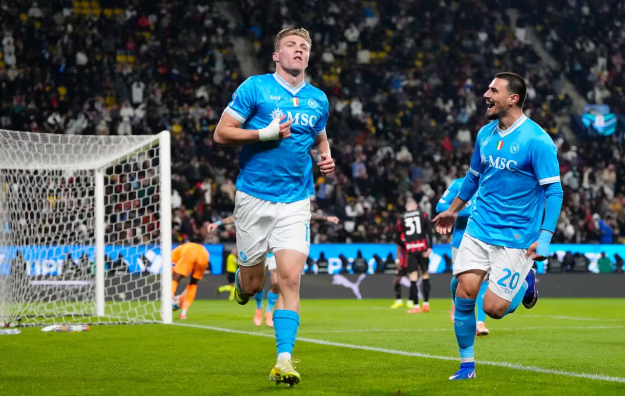 İtaliya Superkubokunda ilk finalçı bəlli oldu - VİDEO