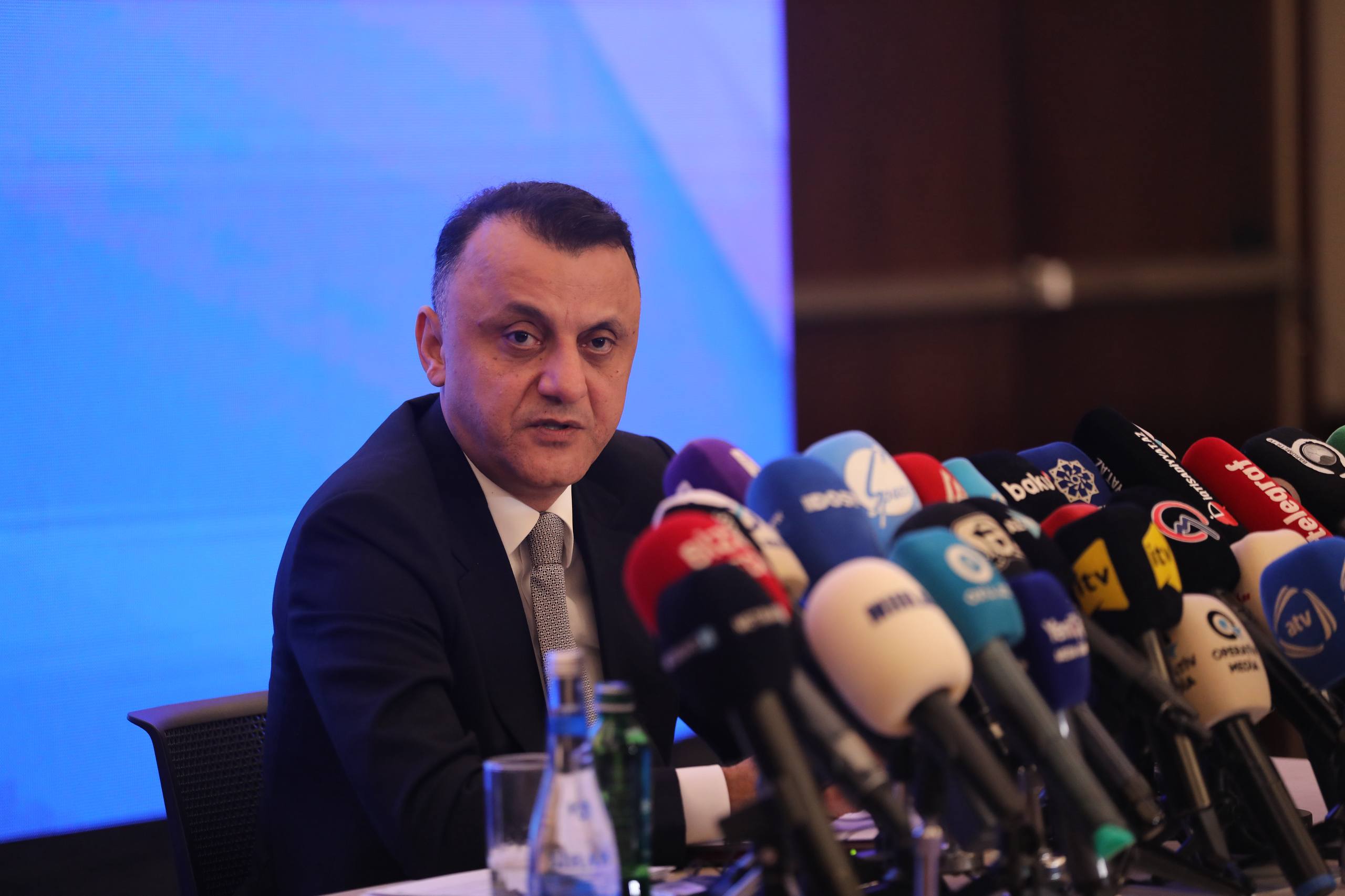 Vüqar Qurbanov: &ldquo;Tibb bacılarının evdə iynə vurmasına icazə yoxdur&rdquo;