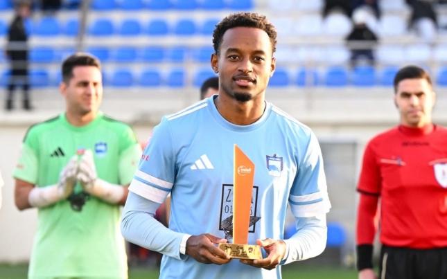 Premyer Liqada ayın qolunun qalibi MÜKAFATLANDIRILDI