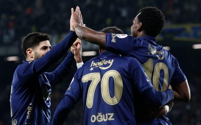 "Fənərbağça" səfərdə inamlı qələbə QAZANDI