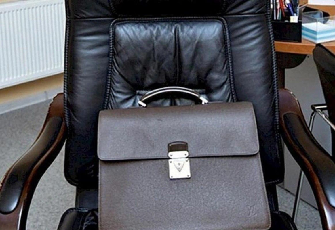 Dövlət Vergi Xidmətinin rəisinə iki yeni müşavir TƏYİN EDİLDİ