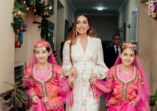 Arzu Əliyeva Uşaq Evində keçirilən bayram tədbirindən paylaşım etdi &ndash; FOTO