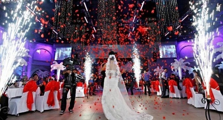 Müğənnilərin toyları əlindən çıxa bilər: Sənətçilər əvəzlənir Müğənnilərin toyları əlindən çıxa bilər: Sənətçilər əvəzlənir