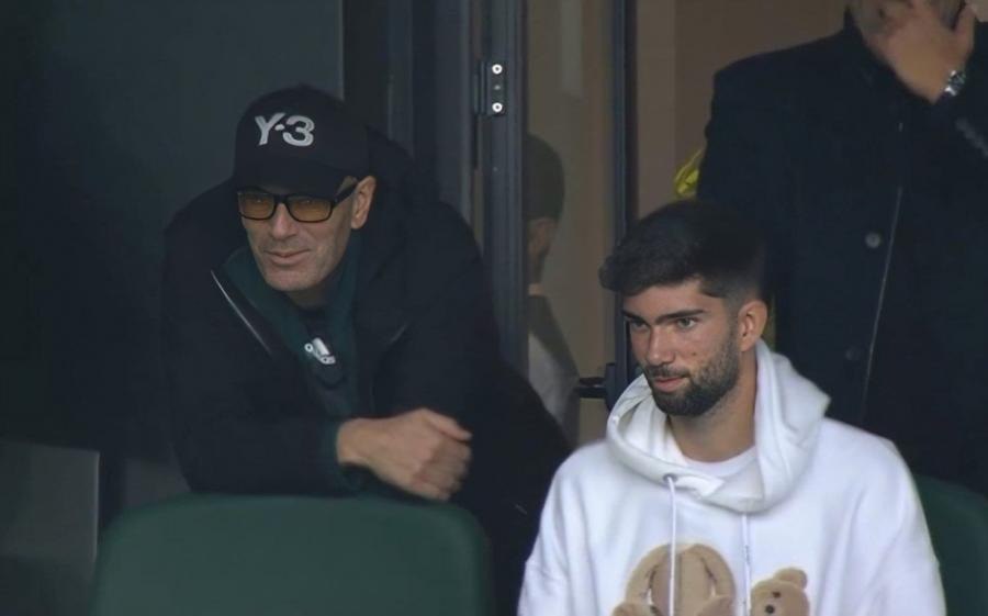 Zidan oğlunu Mərakeşdə tribunadan izlədi