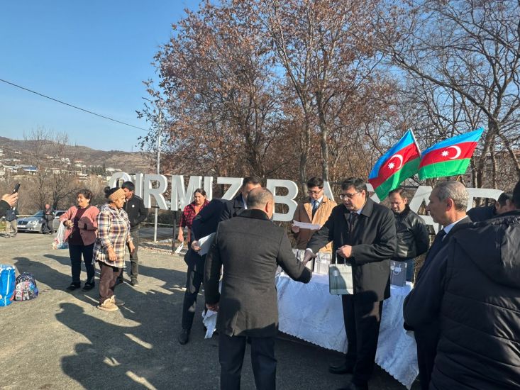 Növbəti köç karvanı Qırmızı Bazar qəsəbəsinə çatdı &ndash; FOTO/VİDEO