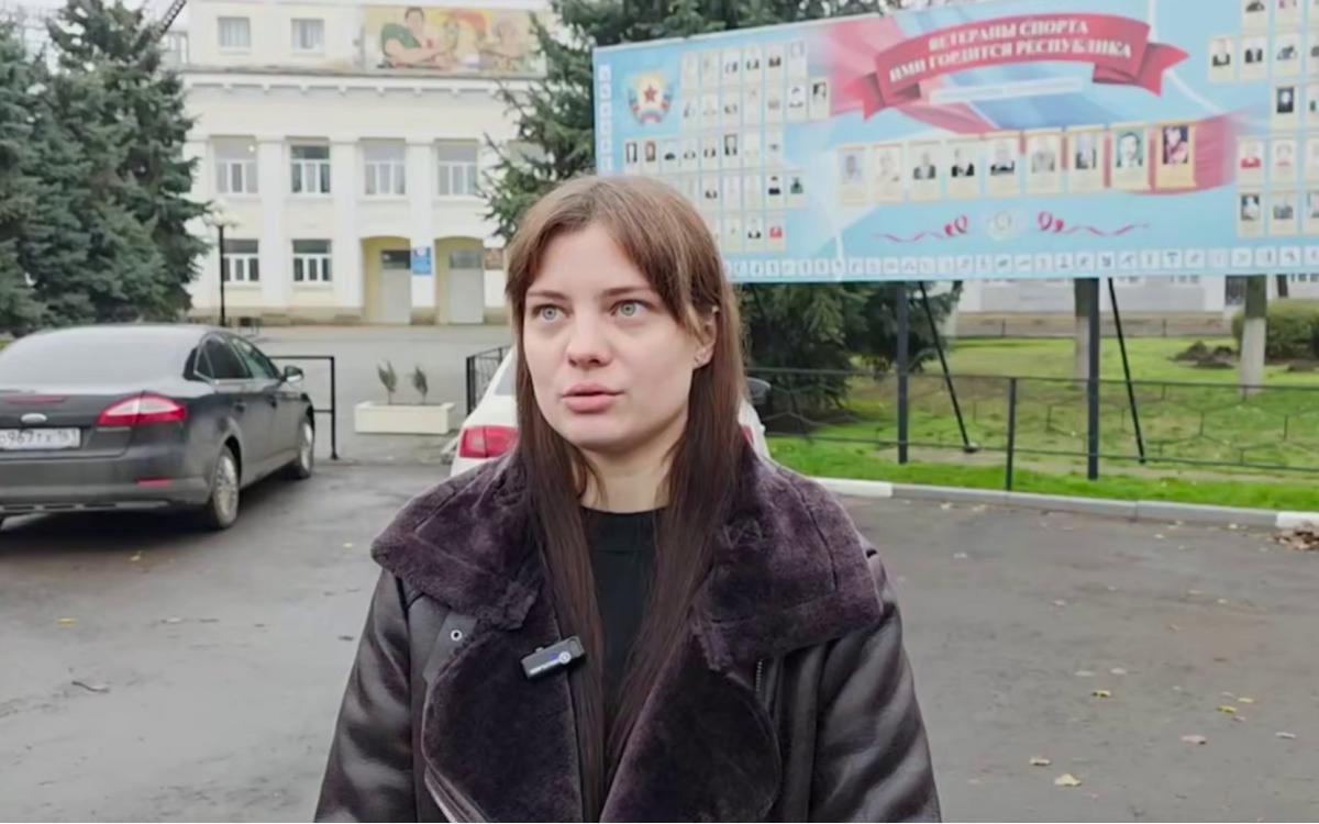 Zelenski rus vətəndaşlığı alan idmançını prezident təqaüdündən məhrum etdi