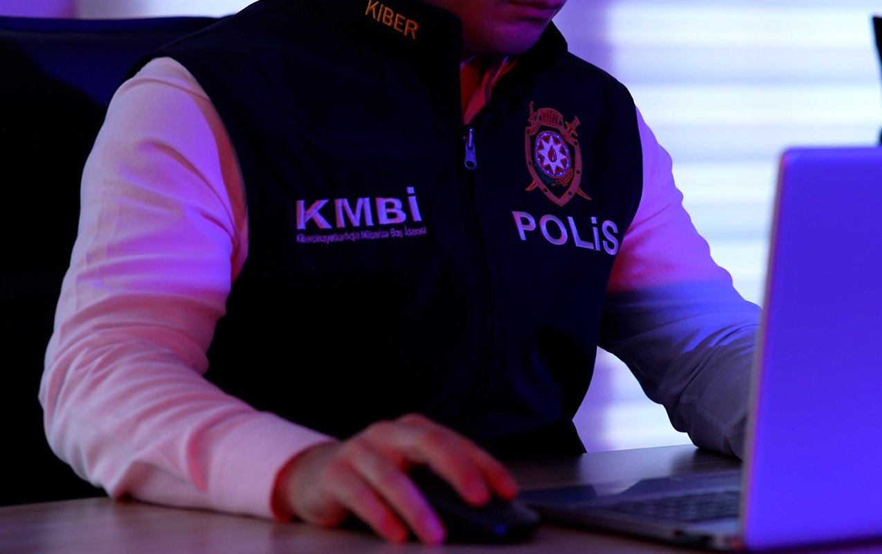Kiberpolisdən əməliyyat: Xaricdə 1 milyonluq kriptovalyutanı ələ keçirib Azərbaycana qaçdılar – VİDEO Kiberpolisdən əməliyyat: Xaricdə 1 milyonluq kriptovalyutanı ələ keçirib Azərbaycana qaçdılar – VİDEO