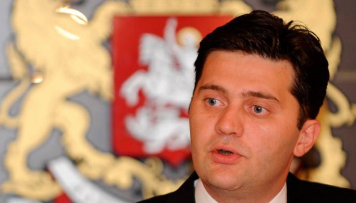 Gürcüstanın sabiq müdafiə naziri SAXLANILDI