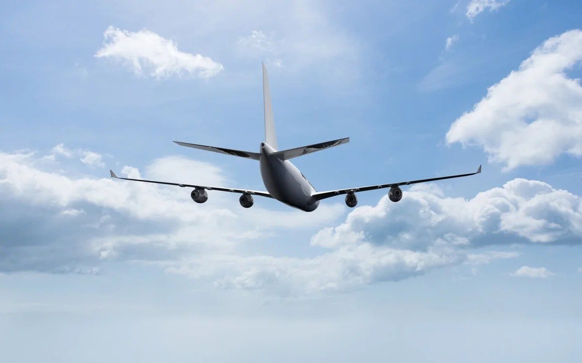 Pekinə uçan təyyarə Qazaxıstanda TƏCİLİ eniş etdi &ndash; SƏBƏB