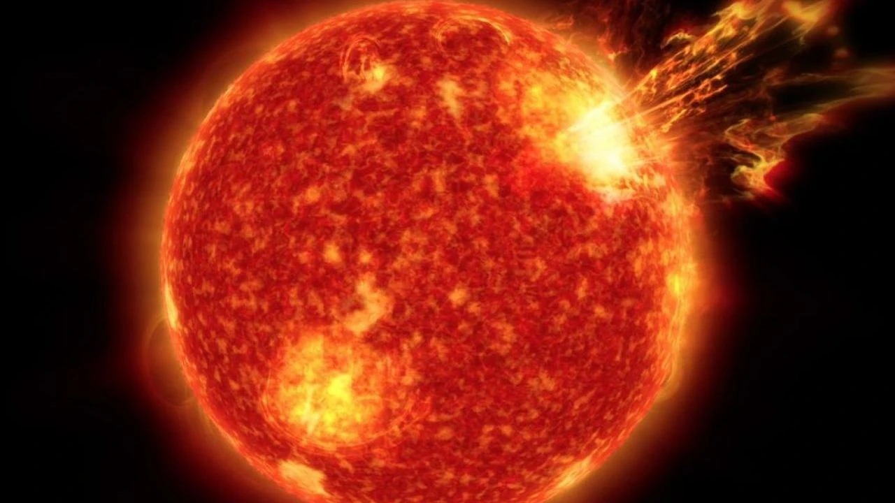 Günəşdə güclü alışma olub