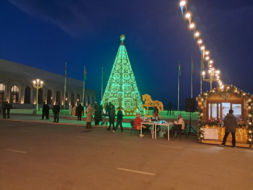 Xankəndidə &ldquo;Qış nağılı&rdquo; bayram yarmarkası fəaliyyətə başladı - FOTO