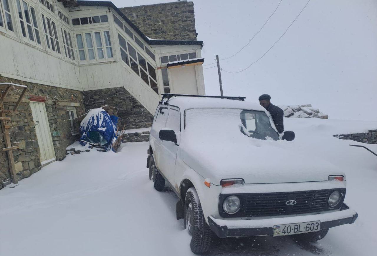 Şimal bölgəsinə yenidən qar yağdı - FOTO/VİDEO