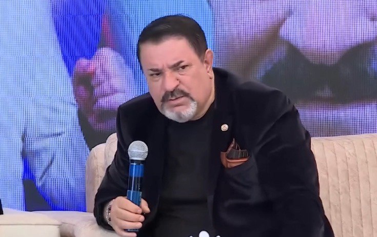 Keçmiş arvadı Ağadadaş Ağayevi məhkəməyə verdi