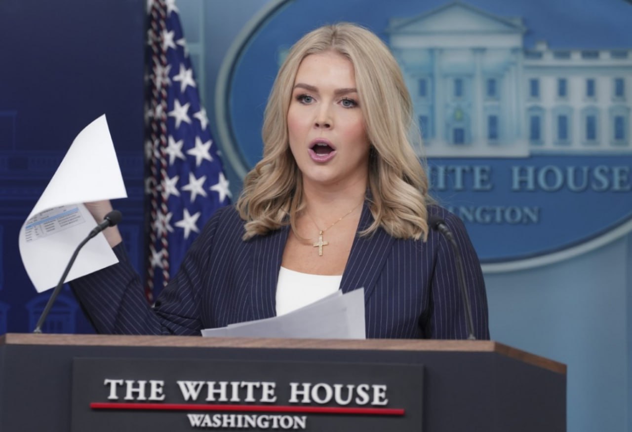 Ağ Evin hamilə qalan mətbuat katibi Trampa təşəkkür etdi